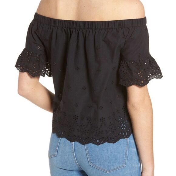 ✨ Madewell Off the Shoulder Eyelet Black Top ✨ - Picture 3 of 10